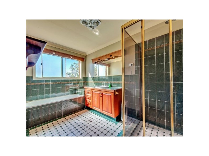 34 Paul Tully Avenue, Collingwood Park QLD 4301