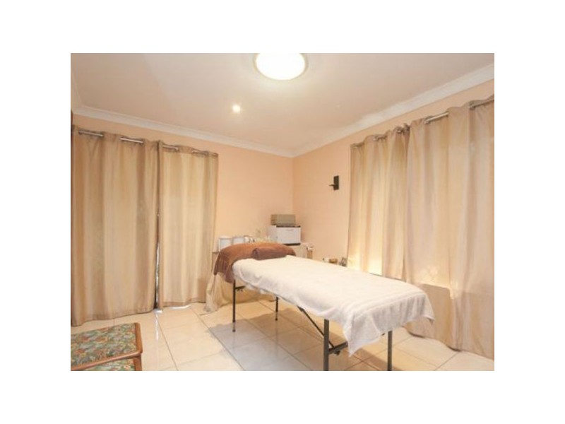 31 Caboolture River Road, Morayfield QLD 4506