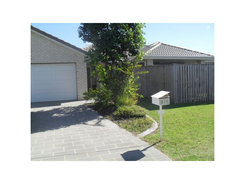 2/1 Schipper Street, Caboolture QLD 4510