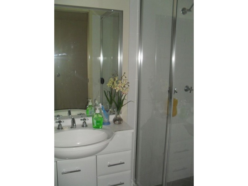 2/1 Schipper Street, Caboolture QLD 4510