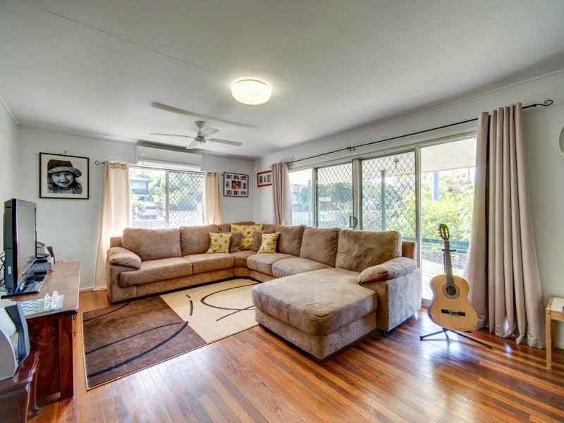 2 Conlo Crescent, Ferny Hills QLD 4055