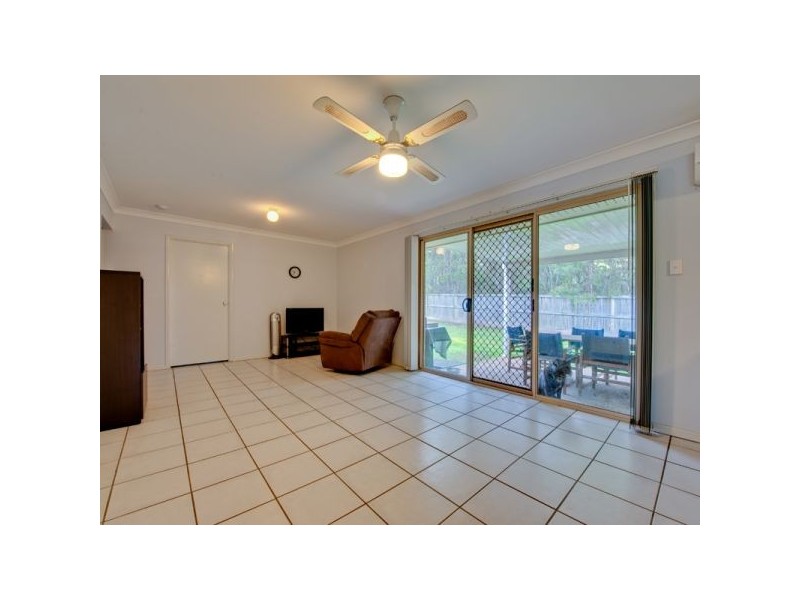 31 Emma Place, Springfield Lakes QLD 4300