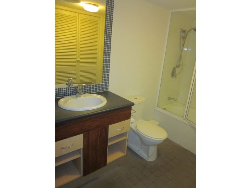 8/41 Rossiter Parade, Hamilton QLD 4007