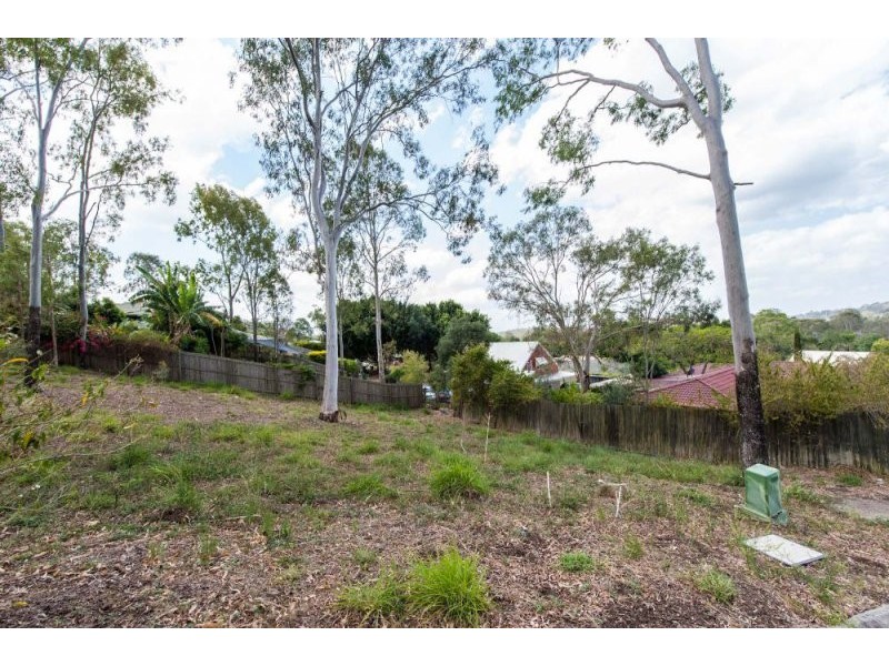 14 Henry Samuel Drive, Redbank Plains QLD 4301