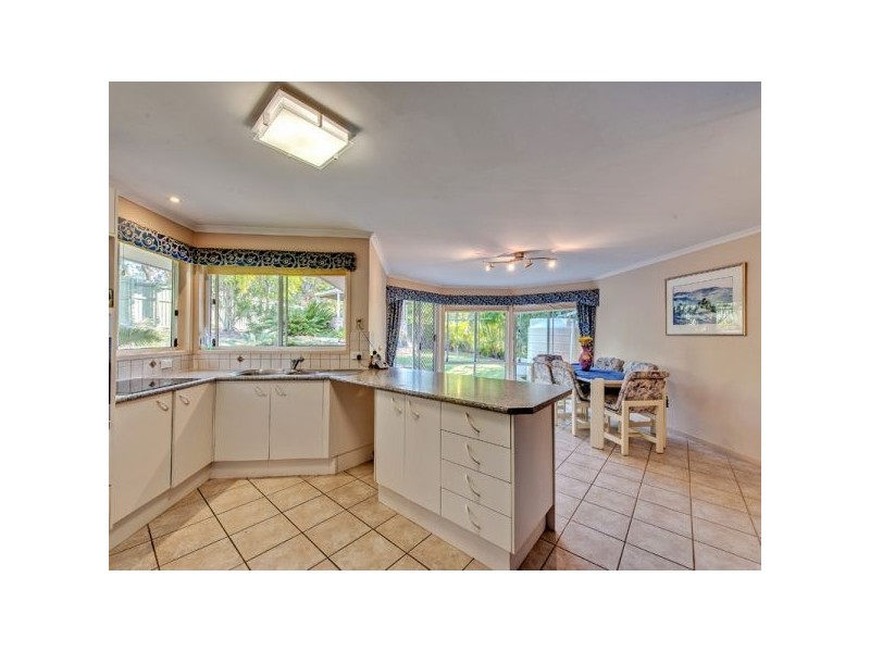 30 Chesterfield Crescent, Kuraby QLD 4112