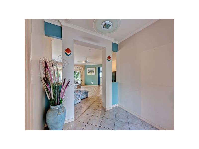 30 Chesterfield Crescent, Kuraby QLD 4112