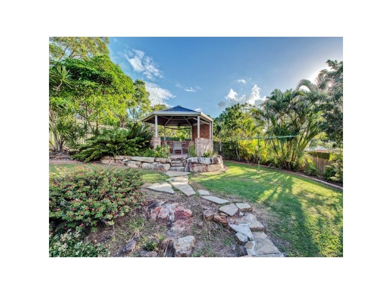 30 Chesterfield Crescent, Kuraby QLD 4112
