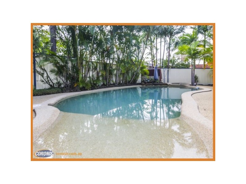 17 Cook Close, Southport QLD 4215