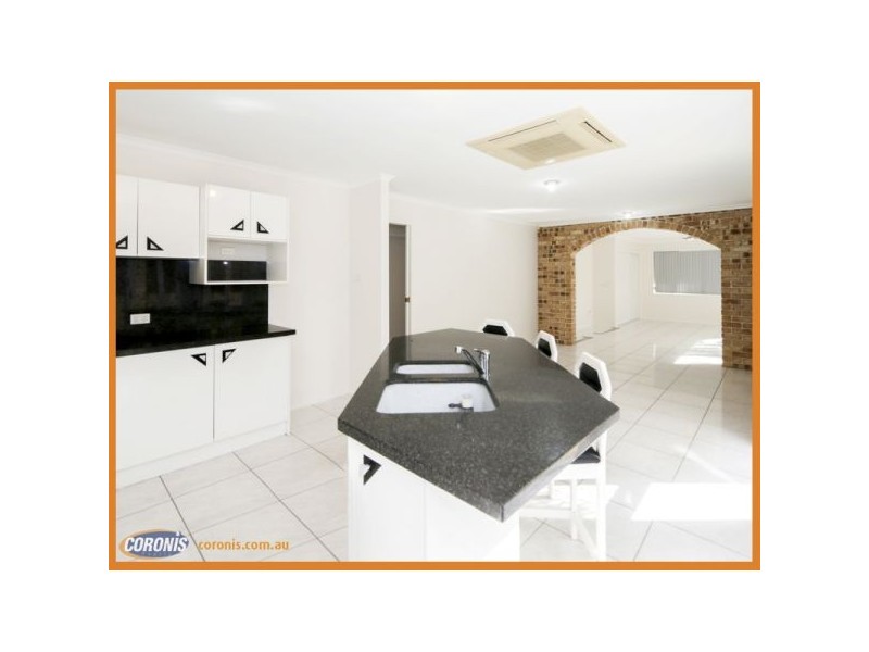 17 Cook Close, Southport QLD 4215
