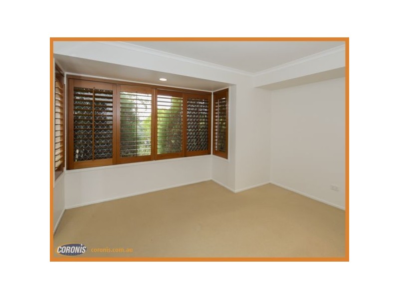 17 Cook Close, Southport QLD 4215