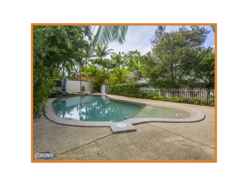 17 Cook Close, Southport QLD 4215