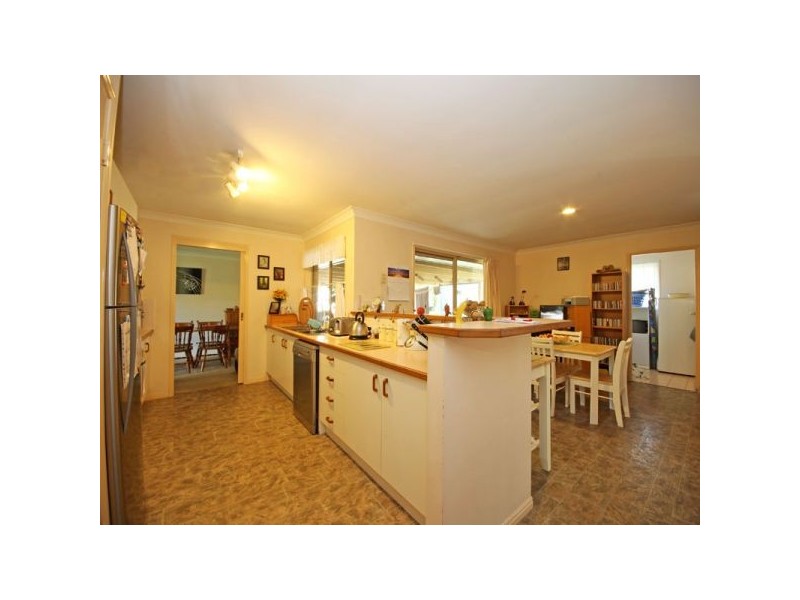 7 Spring Road, Kallangur QLD 4503