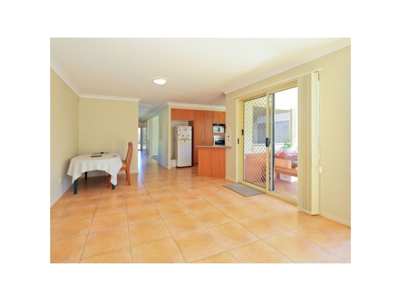 71 Coachwood Drive, Molendinar QLD 4214