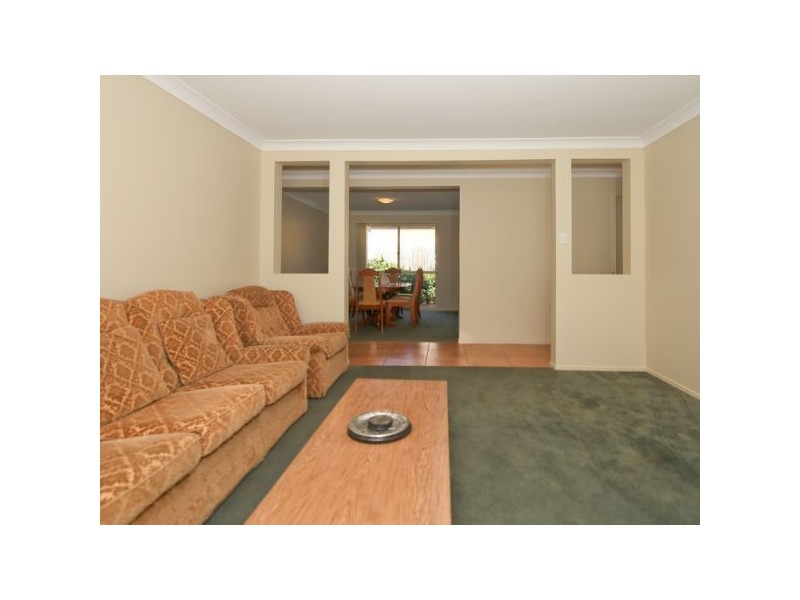 71 Coachwood Drive, Molendinar QLD 4214