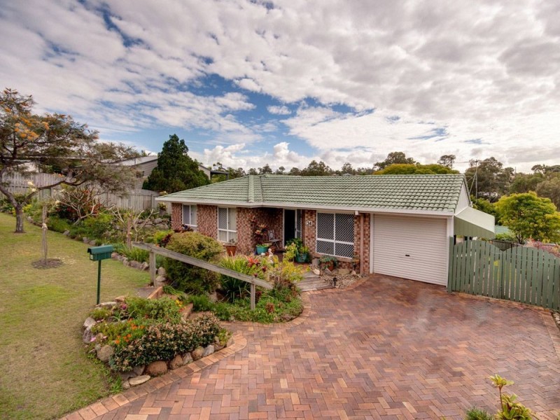 34 Leatherwood Drive, Arana Hills QLD 4054