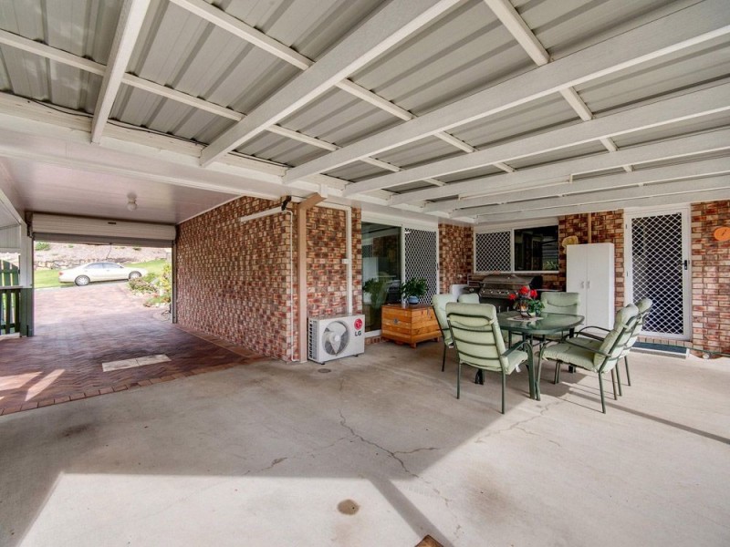 34 Leatherwood Drive, Arana Hills QLD 4054