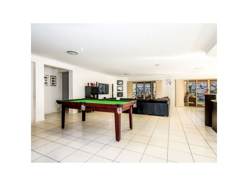 11 Banbrook Court, Molendinar QLD 4214