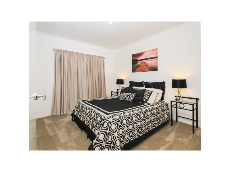 11 Banbrook Court, Molendinar QLD 4214