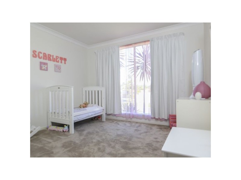 11 Banbrook Court, Molendinar QLD 4214