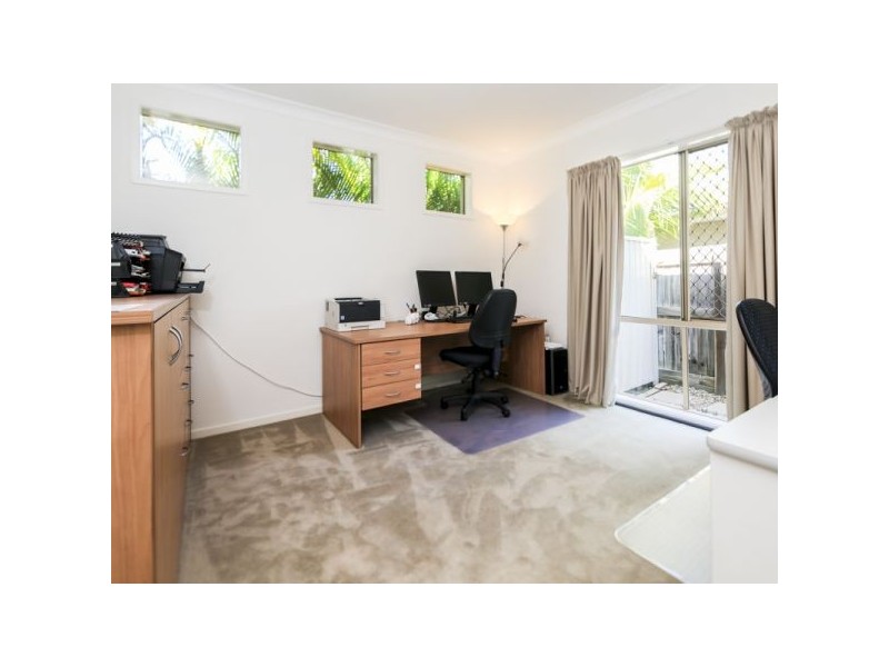 11 Banbrook Court, Molendinar QLD 4214