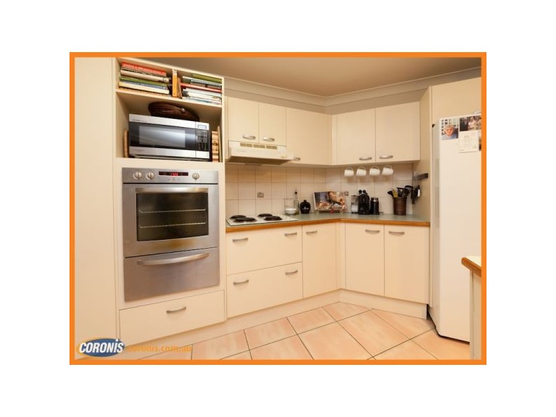 11 Woodhill Road, Ferny Hills QLD 4055