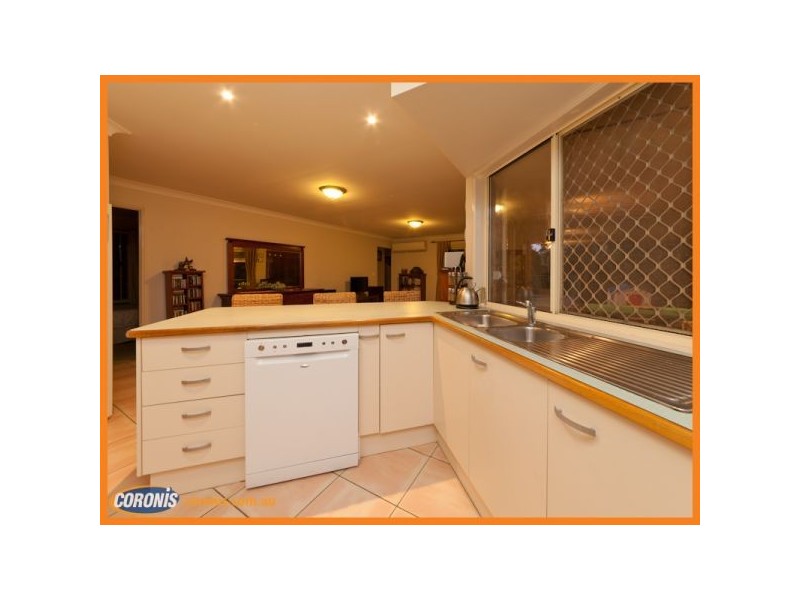 11 Woodhill Road, Ferny Hills QLD 4055