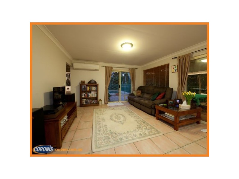 11 Woodhill Road, Ferny Hills QLD 4055