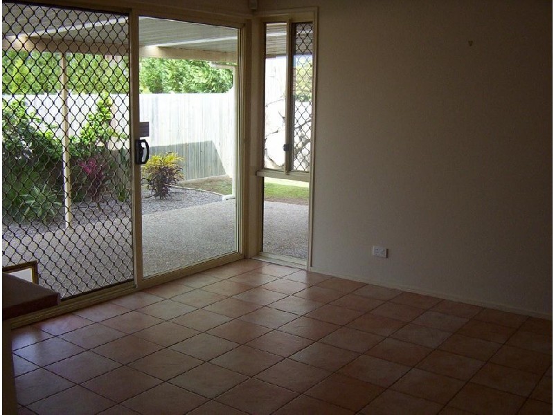 6 Pfeiffer Place, Mcdowall QLD 4053