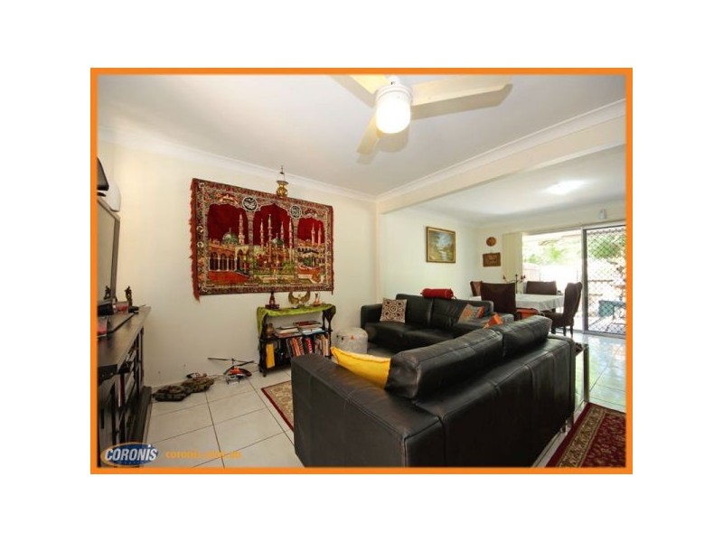 2/2 Station Road, Burpengary QLD 4505