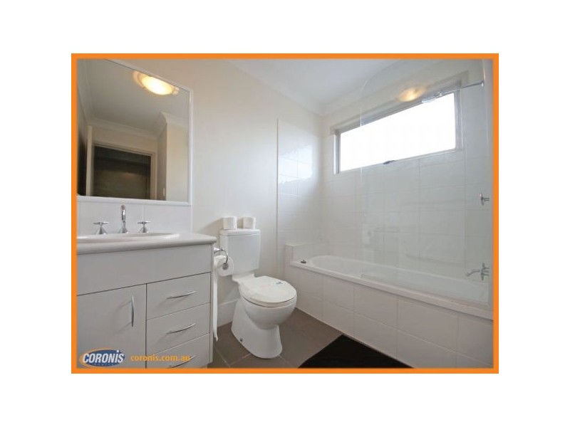 2/2 Station Road, Burpengary QLD 4505