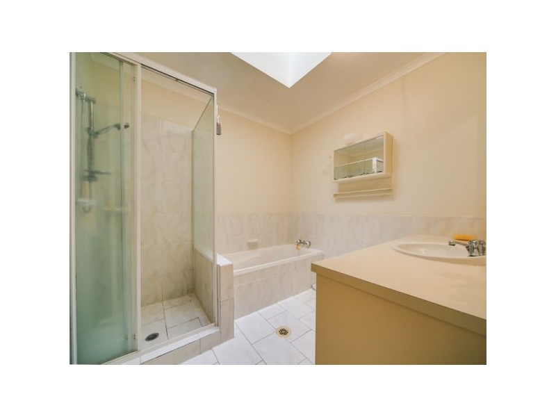 22/105 Ridgeway Avenue, Southport QLD 4215