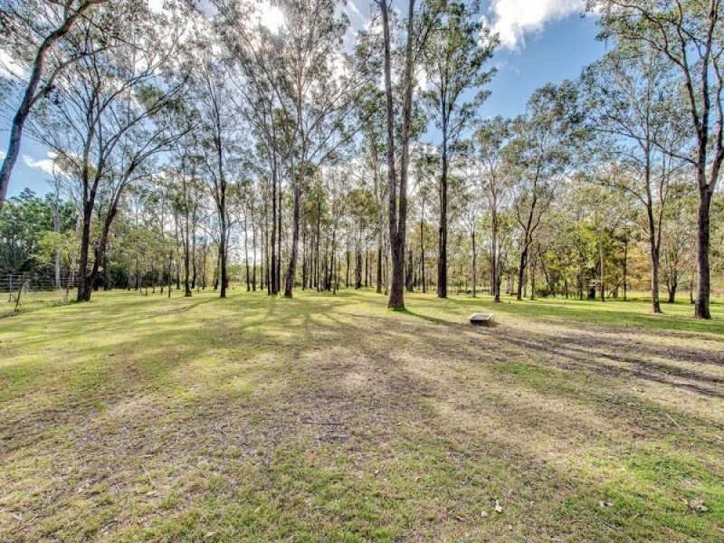 27 Henderson Street, Redbank QLD 4301