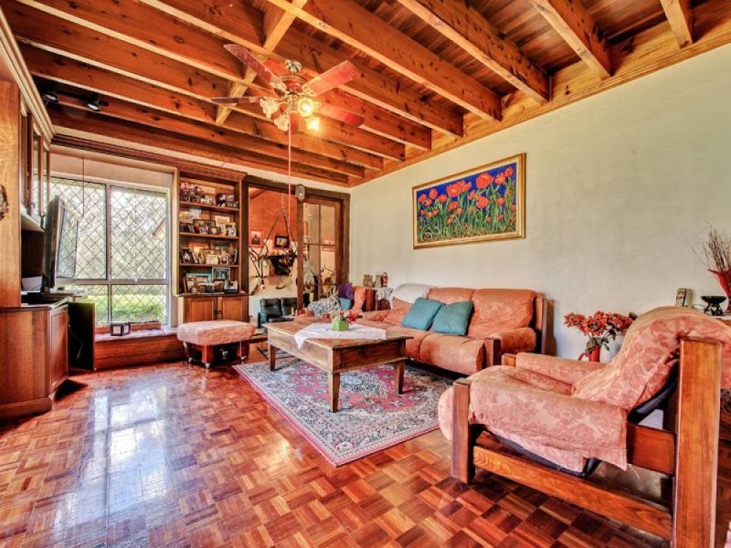 27 Henderson Street, Redbank QLD 4301