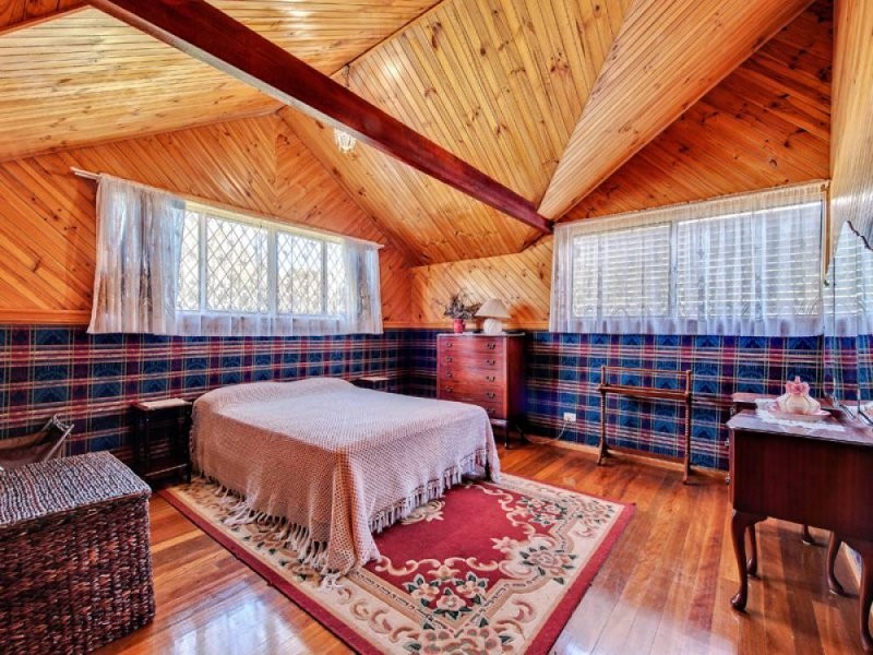 27 Henderson Street, Redbank QLD 4301