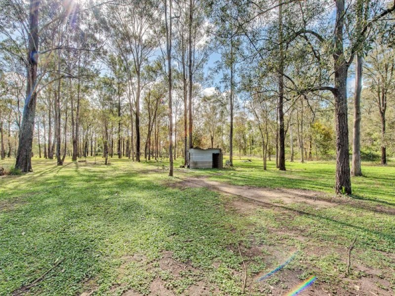 27 Henderson Street, Redbank QLD 4301