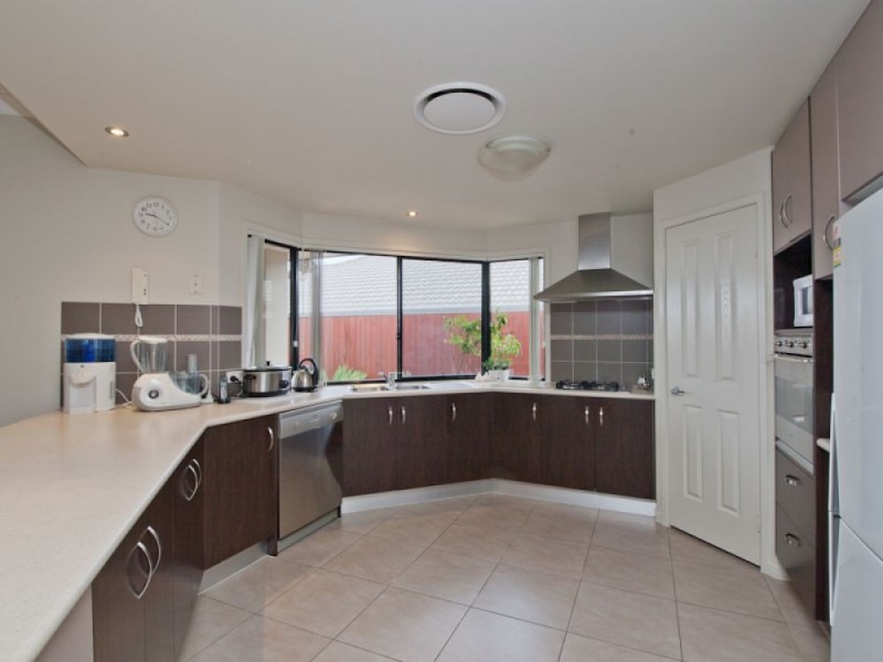 5 Planigale Crescent, North Lakes QLD 4509