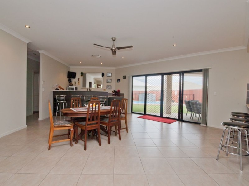 5 Planigale Crescent, North Lakes QLD 4509