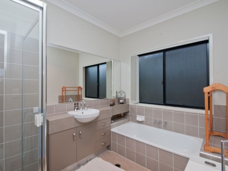 5 Planigale Crescent, North Lakes QLD 4509