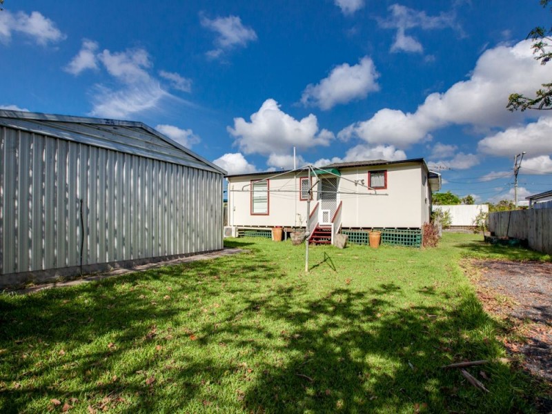 77 North Road, Woodridge QLD 4114