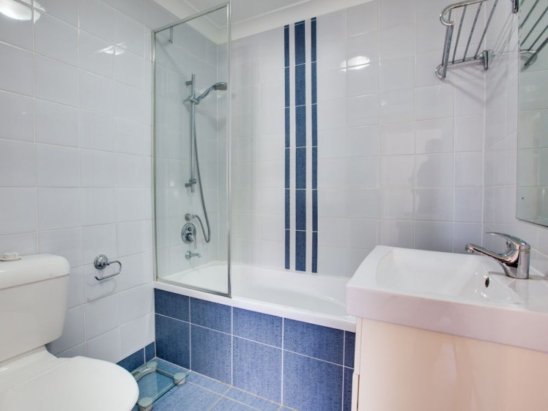 77 North Road, Woodridge QLD 4114