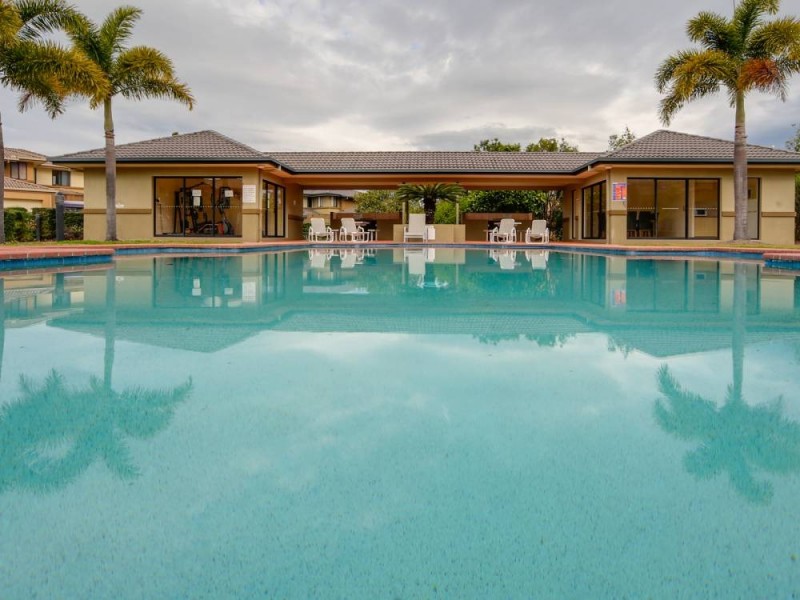 9/2 Tuition Street, Upper Coomera QLD 4209