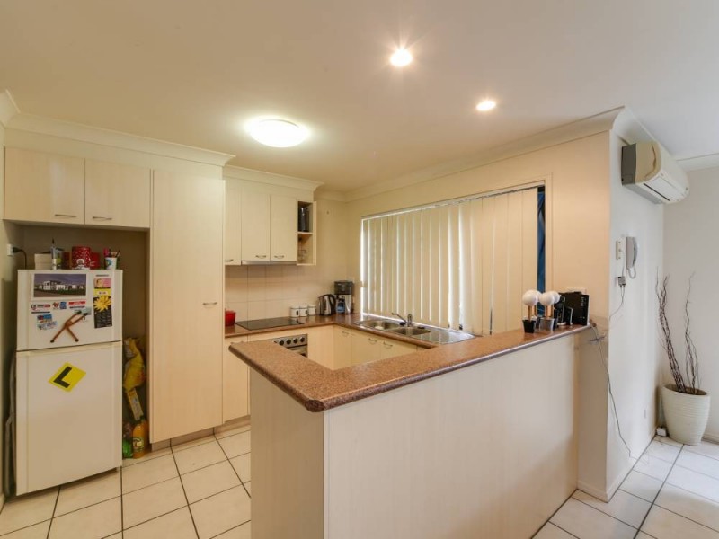 9/2 Tuition Street, Upper Coomera QLD 4209