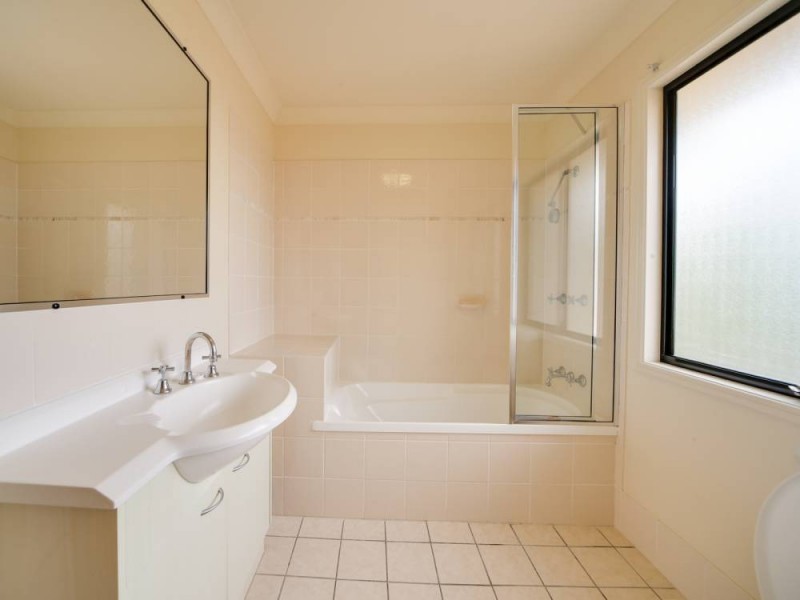 9/2 Tuition Street, Upper Coomera QLD 4209