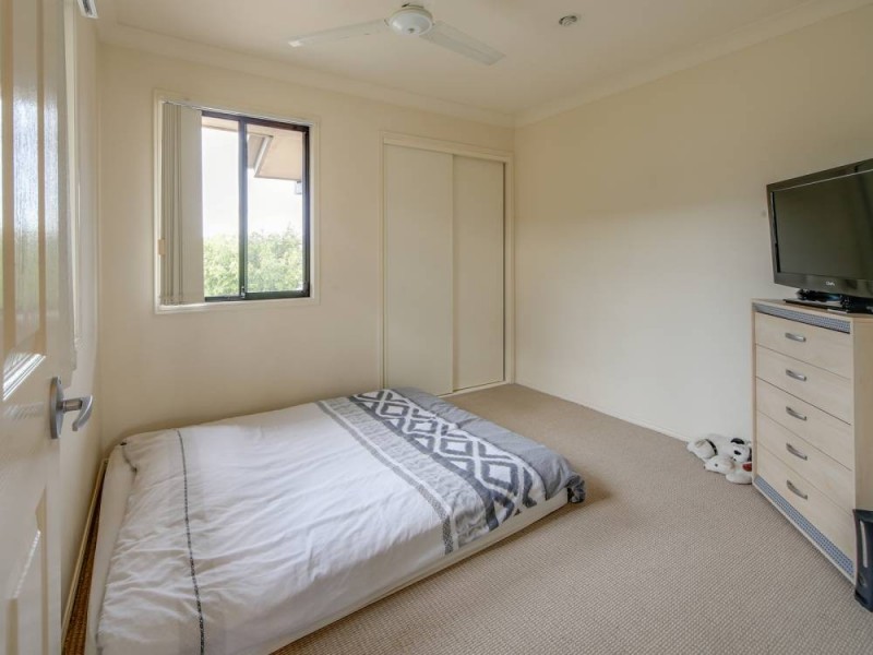 9/2 Tuition Street, Upper Coomera QLD 4209