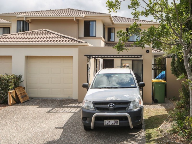 9/2 Tuition Street, Upper Coomera QLD 4209