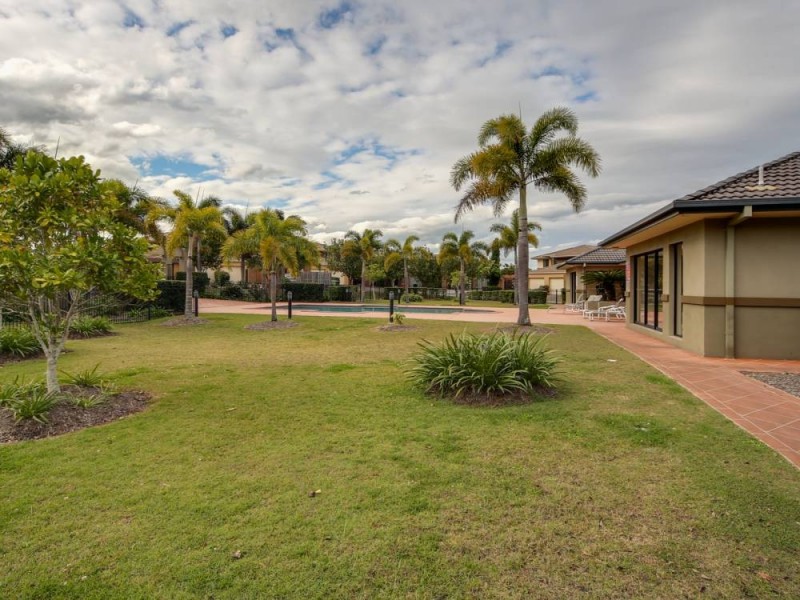 9/2 Tuition Street, Upper Coomera QLD 4209