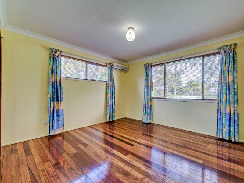250 Old Logan Road, Camira QLD 4300