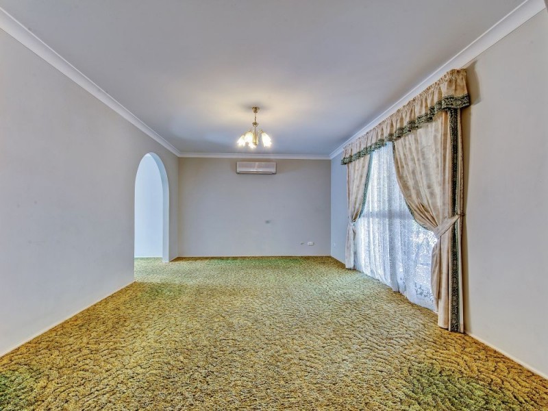 250 Old Logan Road, Camira QLD 4300