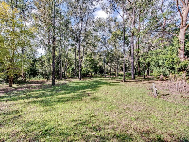 250 Old Logan Road, Camira QLD 4300