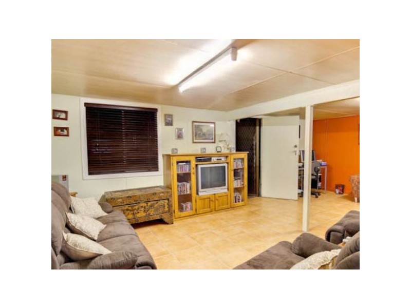 6 Wingara Grove, Ferny Hills QLD 4055